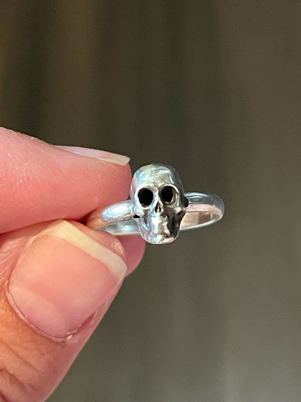 Sterling Skull & Bone Wedding Set 💀☠️ OOAK engagement and wedding rings - Picture 11 of 16